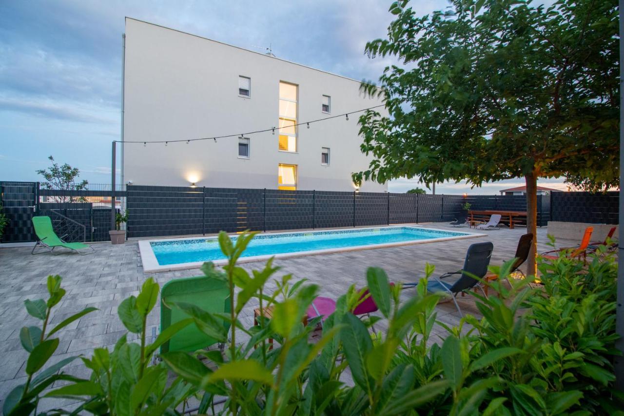 Apartments Bulli 特罗吉尔 外观 照片