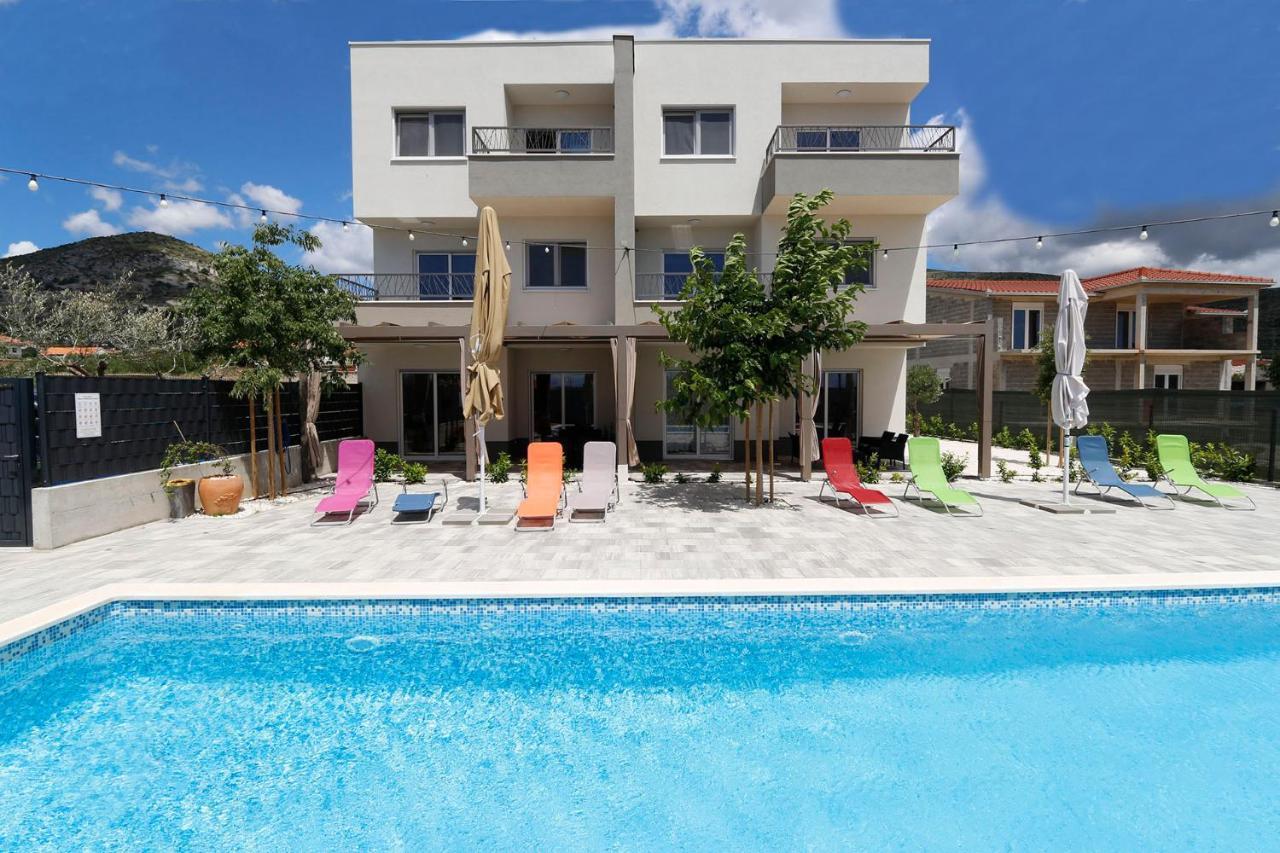 Apartments Bulli 特罗吉尔 外观 照片